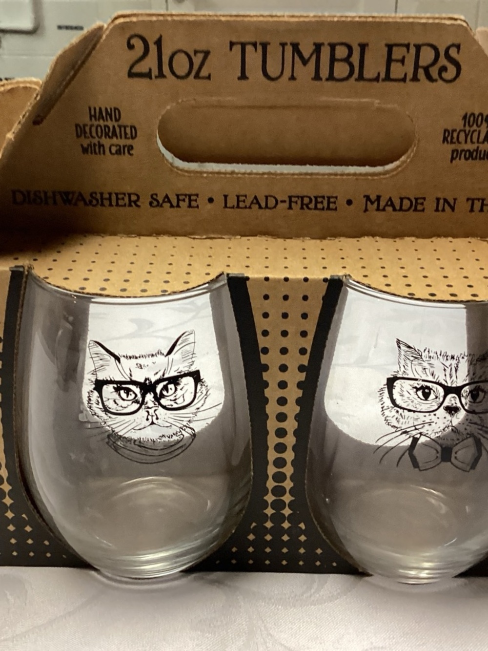KITTY GLASSES. WITH FUN GRAPHICS PIER ONE VINTAGE.